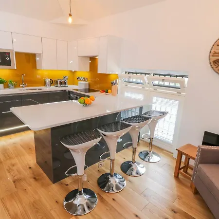 Evening Star Engine Shed *