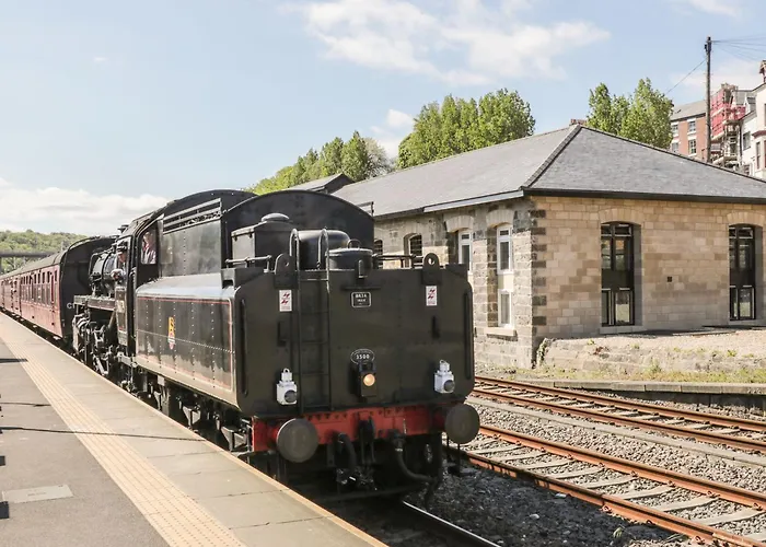 아파트 Evening Star Engine Shed 휫비